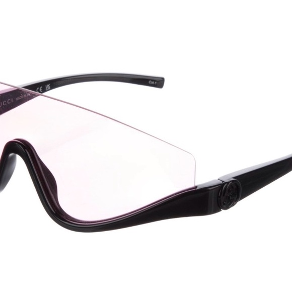 Gucci shield tinted sunglasses - Picture 3 of 4